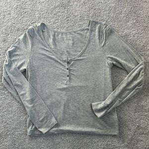 Gray top!